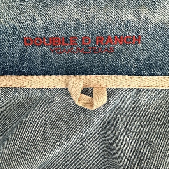 Double D Ranch Thunderbird Trading Post Denim Jacket Studded Embroidered M - Picture 11 of 15